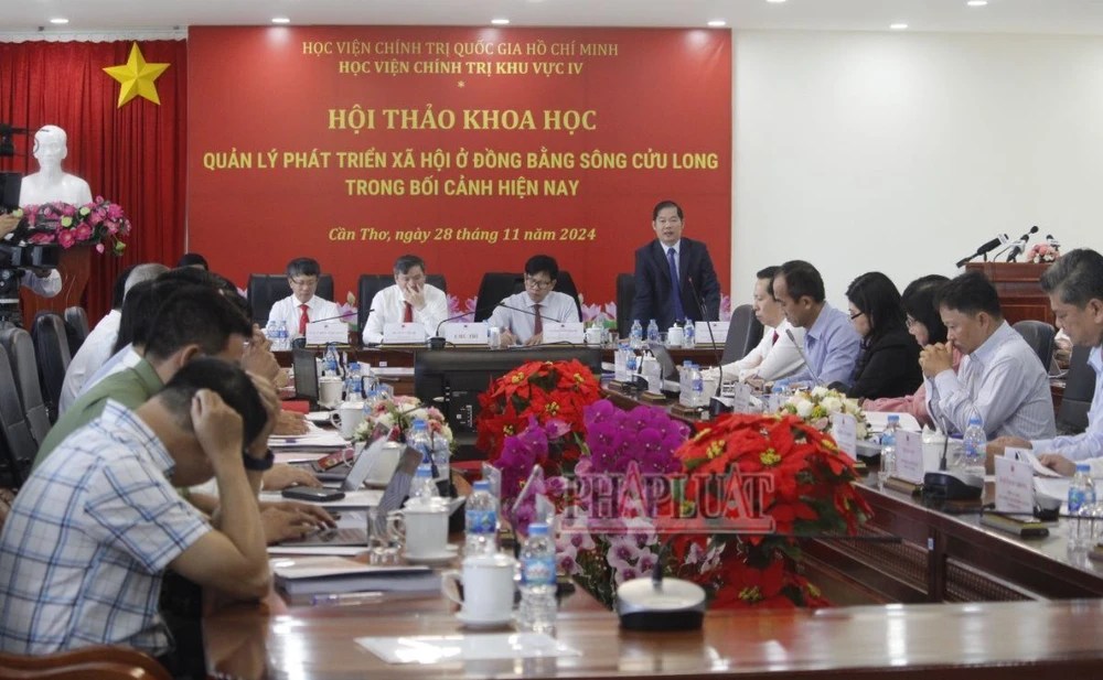 Hội thảo quản lý phát triển xã hội