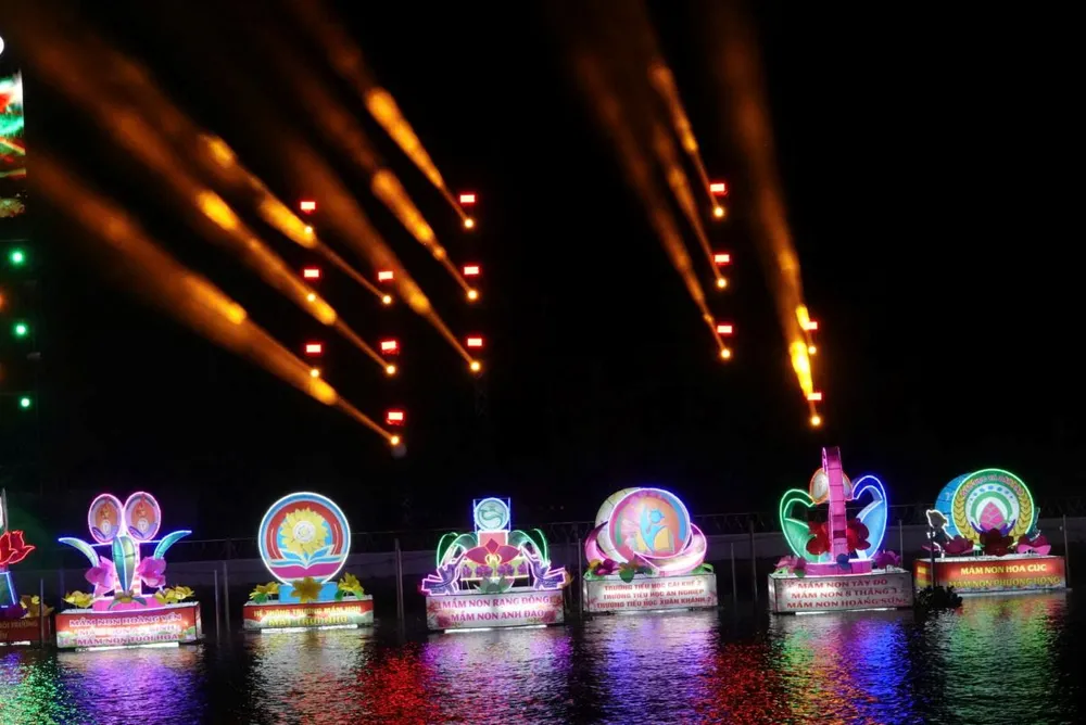 khai mạc Đêm hoa đăng Ninh Kiều, TP Cần Thơ năm 2024