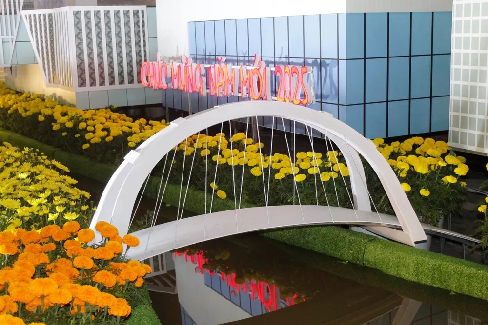 khai-mac-duong-hoa-nghe-thuat-tp-can-tho-1 (3).JPG