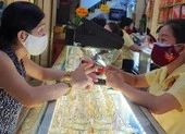 Giá vàng bật tăng lên mốc cao nhất 3 tuần gần đây ảnh 1 Lý do giá vàng SJC 'vênh' kỷ lục so với vàng thế giới