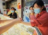 Chuỗi phiên giảm của giá vàng vẫn chưa dừng lại ảnh 1 Giá vàng lại tăng đột biến, cao nhất năm tháng