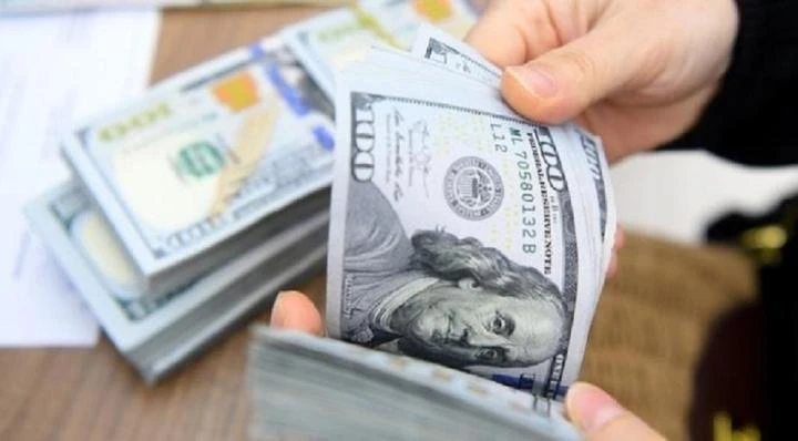Giá đồng USD chợ đen tăng mạnh. Ảnh minh họa giá đồng usd