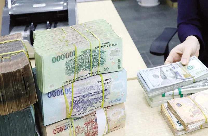 Lãi suất huy động có xu hướng giảm mạnh. Ảnh minh hoạ