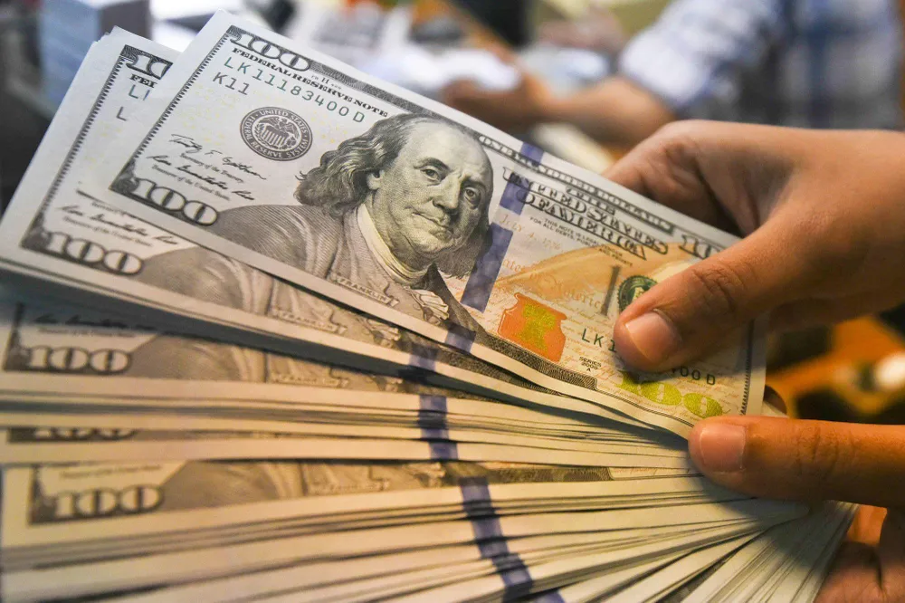 Giá USD chợ đen gần như đứng im. Ảnh minh họa Giá USD chợ đen gần như đứng im