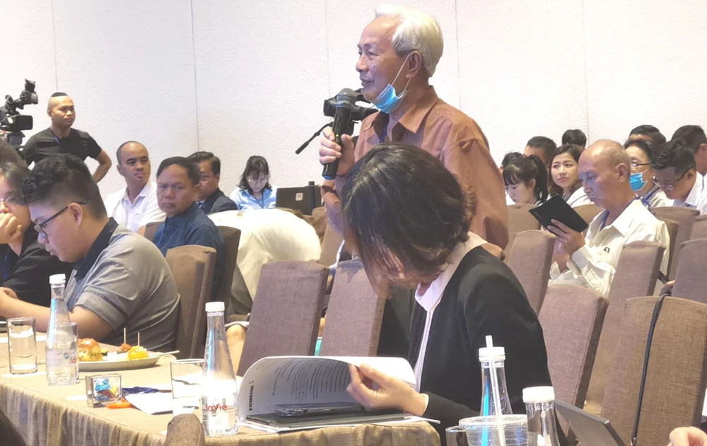 Cổ đông cho rằng Eximbank cần nhanh chóng xây trụ sở chính thay vì đi thuê.