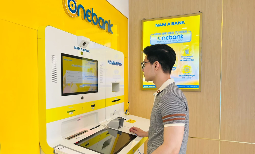 Nhiều ngân hàng đang tập trung đẩy mạnh phát triển dịch vụ thanh toán số.