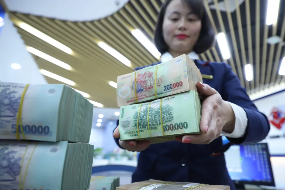 Đầu tư công và tín dụng ngân hàng song hành, trở thành động lực kép cho tăng trưởng GDP