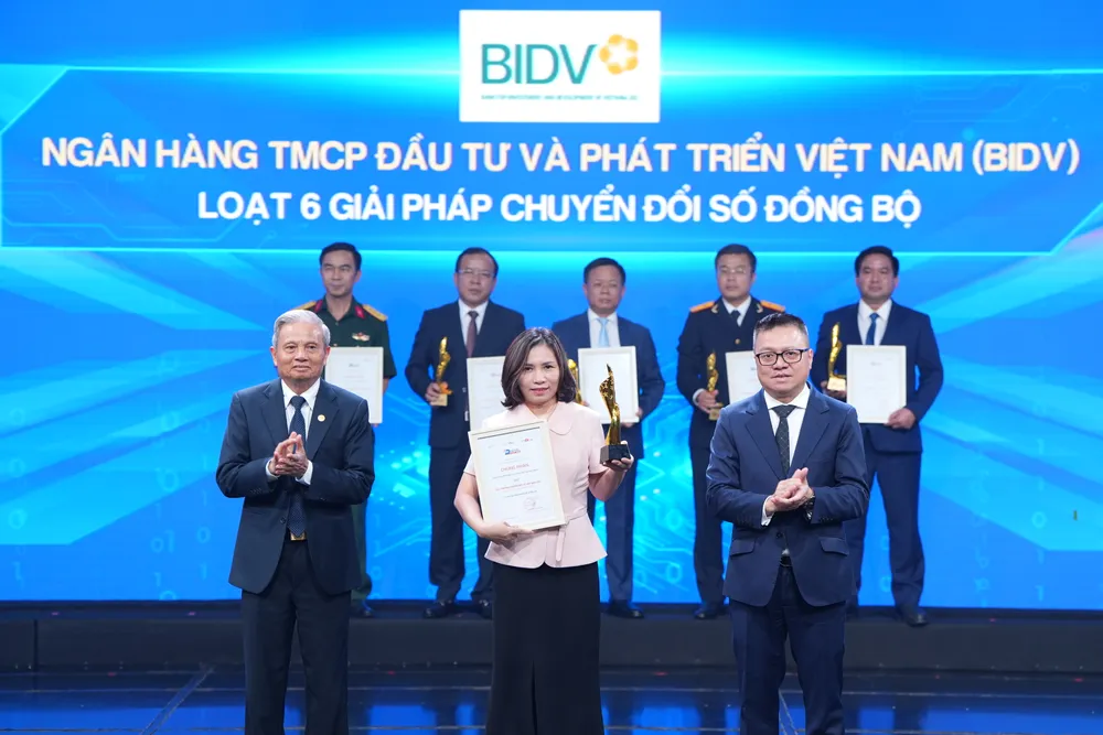 Ngân hàng BIDV được vinh danh 'Doanh nghiệp chuyển đổi số xuất sắc'