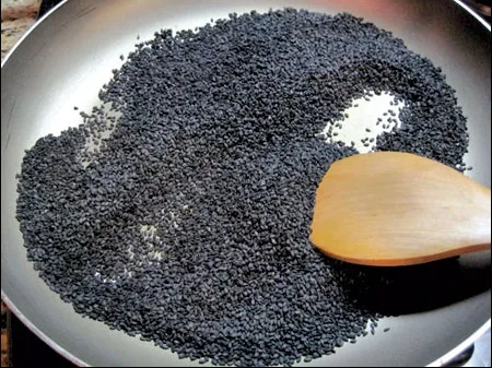 Bài thuốc đơn giản chữa tóc bạc sớm ảnh 6