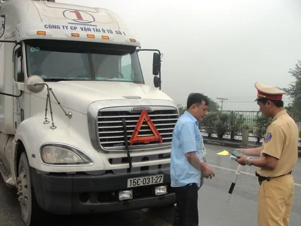 Bộ trưởng Đinh La Thăng: 2015 sẽ không còn vấn nạn xe quá tải ảnh 2 Bộ trưởng Đinh La Thăng: 2015 sẽ không còn vấn nạn xe quá tải ảnh 2