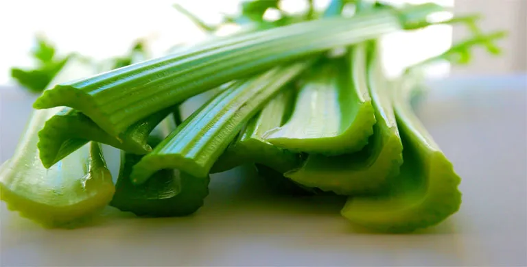 Hạ huyết áp bằng rau quả ảnh 1