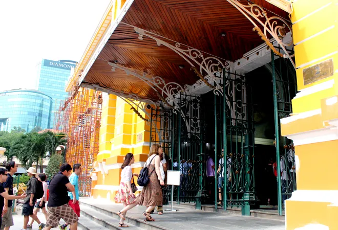 Tòa nhà 130 tuổi ở Sài Gòn thay 'áo mới' ảnh 6 Tòa nhà 130 tuổi ở Sài Gòn thay 'áo mới' ảnh 6