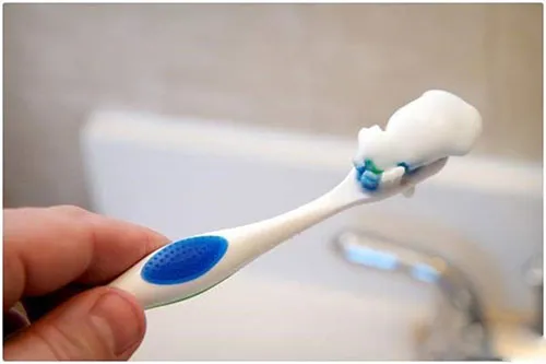 Ngừa ung thư miệng bằng đánh răng đúng cách ảnh 2 Ngừa ung thư miệng bằng đánh răng đúng cách ảnh 2