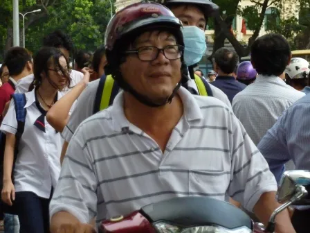 Con thi xong, cha mẹ thở phào nhẹ nhõm ảnh 13 Con thi xong, cha mẹ thở phào nhẹ nhõm ảnh 13