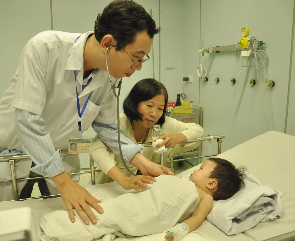 Hi hữu bé ngạt nước 10 phút được cứu sống ảnh 1 Hi hữu bé ngạt nước 10 phút được cứu sống ảnh 1