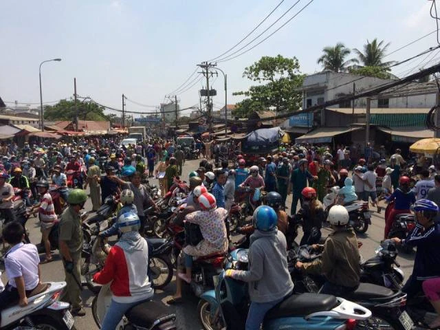 Xe tải mất thắng gây tai nạn thảm khốc, hai người chết tại chỗ ảnh 5 Xe tải mất thắng gây tai nạn thảm khốc, hai người chết tại chỗ ảnh 5