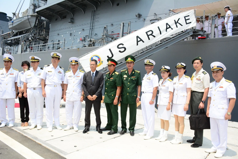 Đón 2 tàu hộ vệ của Nhật Bản thăm cảng Cam Ranh ảnh 4