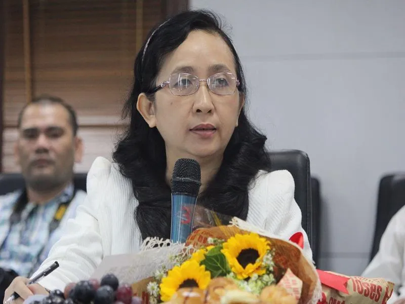 Bà Hồ Ngọc Hương 