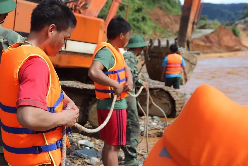 sự cố sông Bung