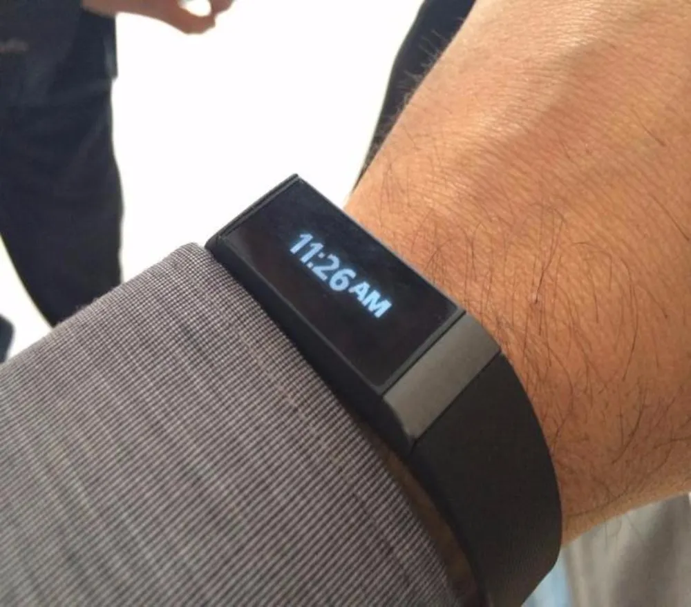 vòng đeo tay theo dõi sức khỏe