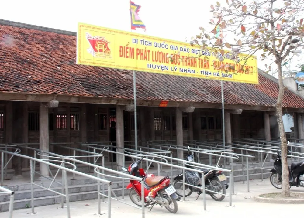 Lễ phát lương Đền Trần Thương là Di sản văn hóa ảnh 4 Một điểm phát lương lễ hội phát lương đền Trần Thương