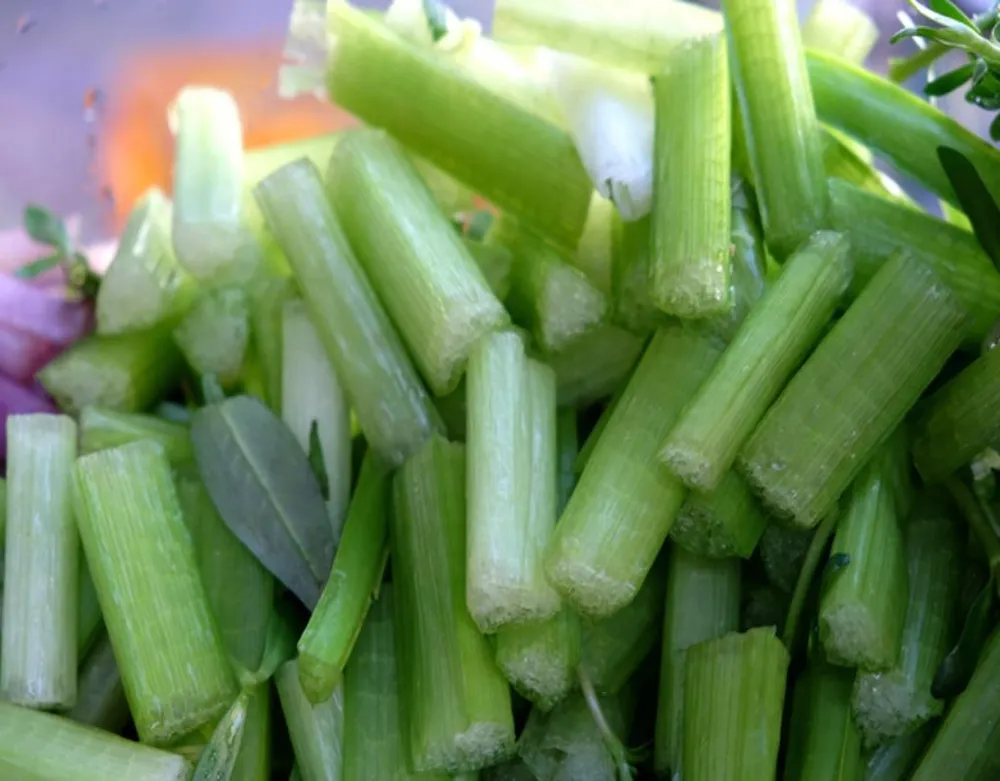 Kèo nèo ngọt ngọt thoang thoảng mùi hoang dại của loại cây trên sông nước miền Tây.