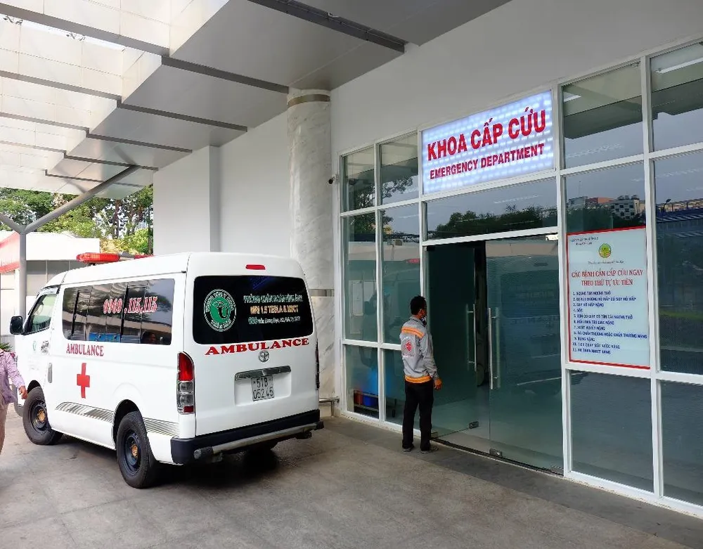 Khoa cấp cứu bệnh viện Nhi đồng 2 TP.HCM tiếp nhận bệnh nhi chiều tối 11-3.