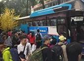 Tuyên dương 54 gương sáng đảng viên tiêu biểu ảnh 4 Tặng 6.000 'tấm vé nghĩa tình' cho công nhân về quê ăn Tết
