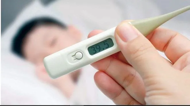 phân biệt sốt xuất huyết và covid-19