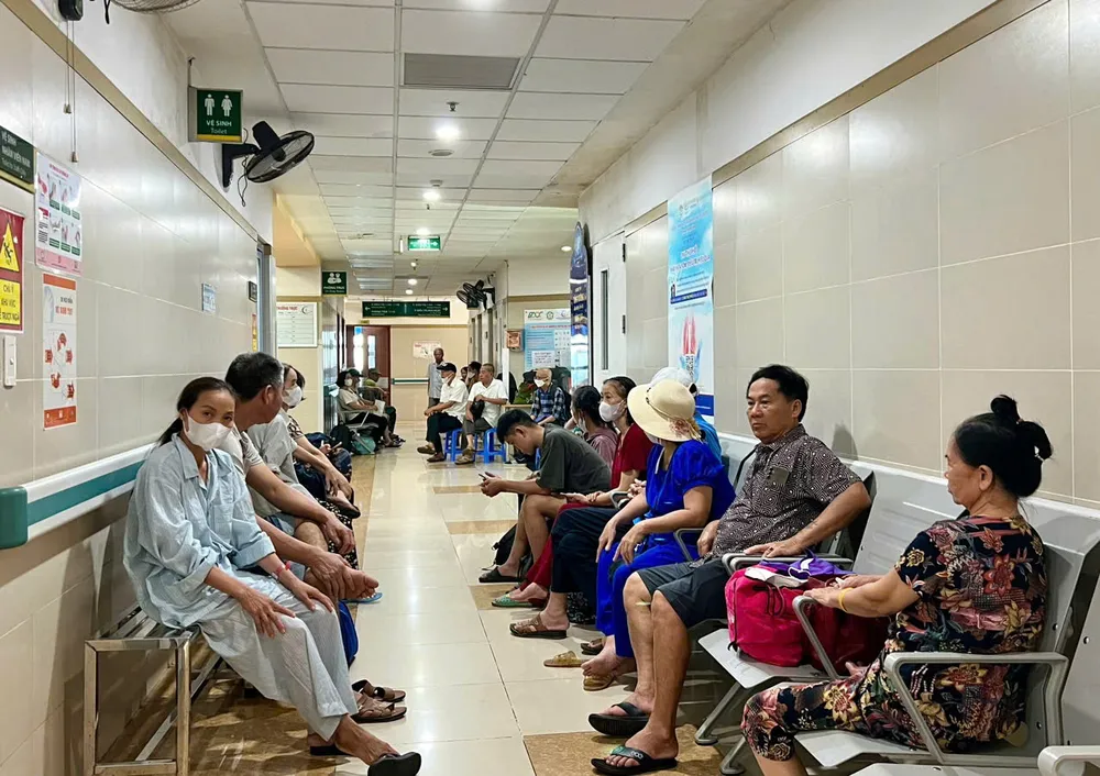 đề xuất bỏ thủ tục chuyển tuyến