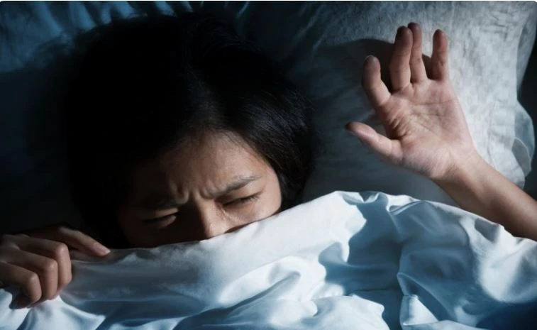 Bị Bóng Đè Trong Mơ: Hiểu Biết và Hóa Giải Hiện Tượng Bí Ẩn