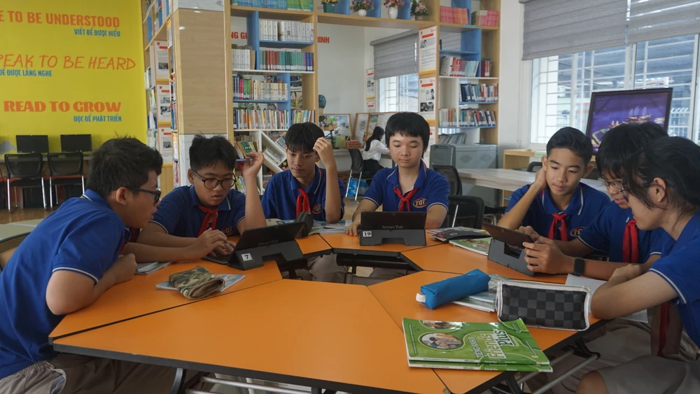 thu-vien-thong-minh-truong thcs tran quoc toan 1.JPG