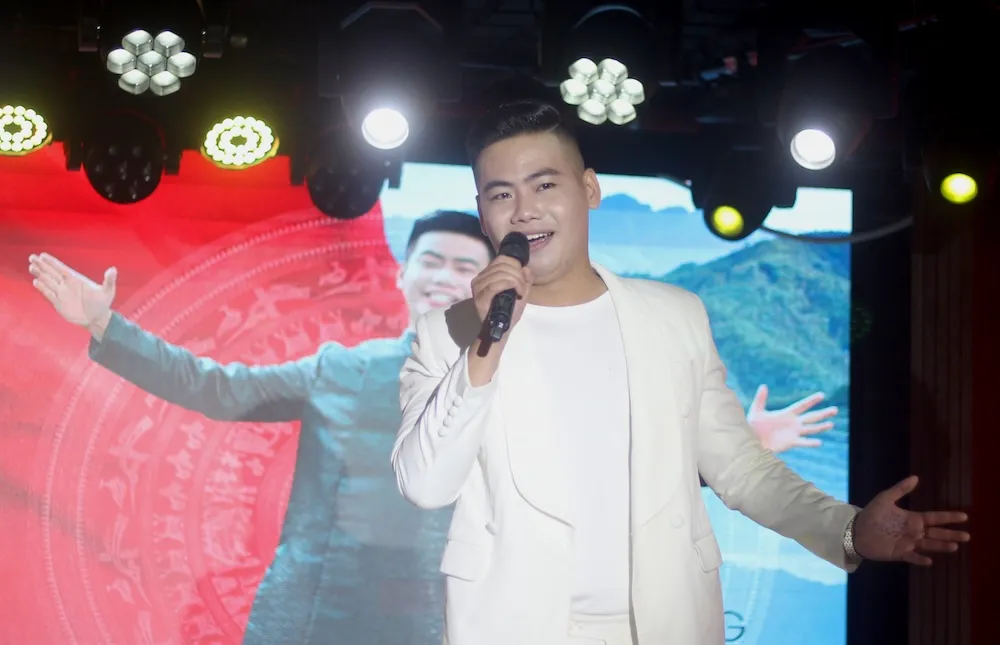 Ca sĩ Dương Minh Quý tại buổi công bố MV. Ảnh: VIẾT THỊNH.