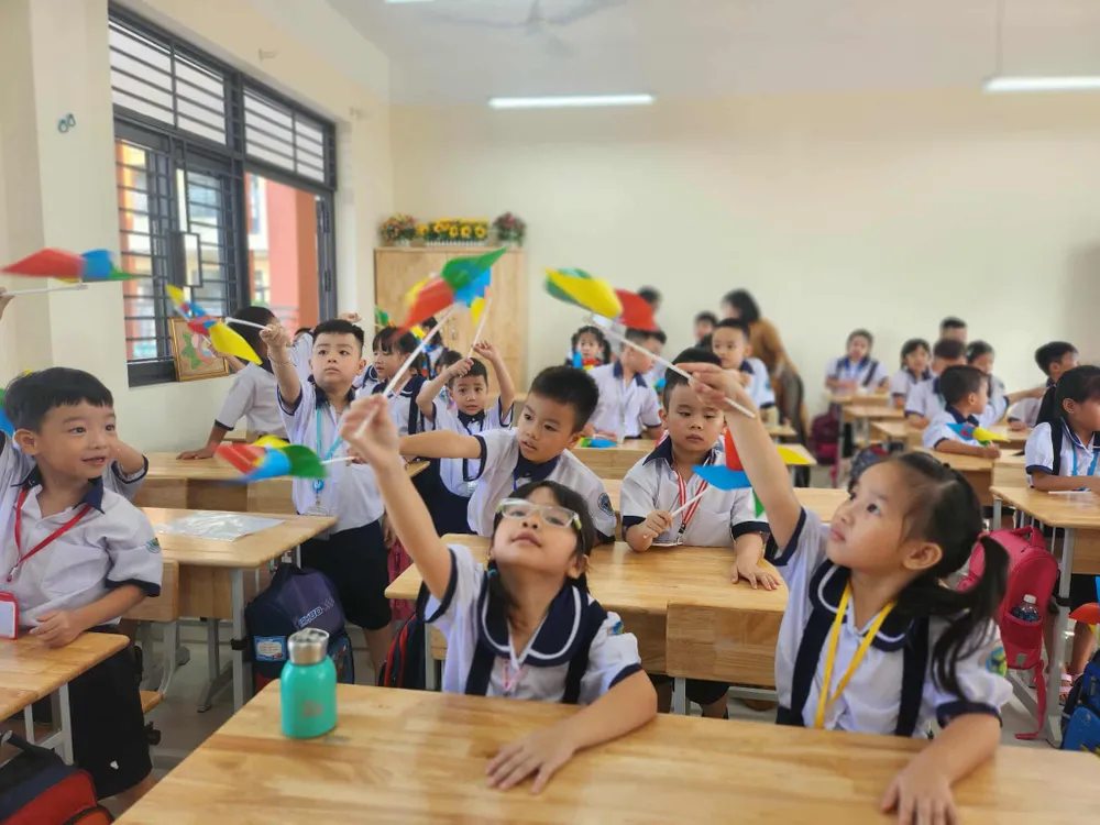 XAY TRUONG MOI, TIEU HOC DANG THUY TRAM NGAY TUU TRUONG.jpg