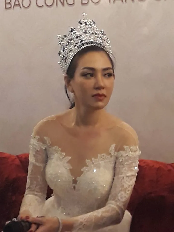 Hoa hậu công bố 'công trình khoa học' kéo dài chân 6 cm ảnh 2