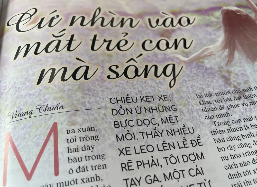 "Em hồn nhiên rồi em sẽ bình minh..." "Em hồn nhiên rồi em sẽ bình minh..."
