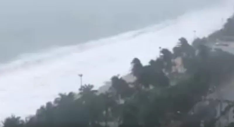 Bão 12 làm 37 người chết, mất tích, hỏng gần 24.000 nhà ảnh 22 Bão 12 làm 37 người chết, mất tích, hỏng gần 24.000 nhà ảnh 22