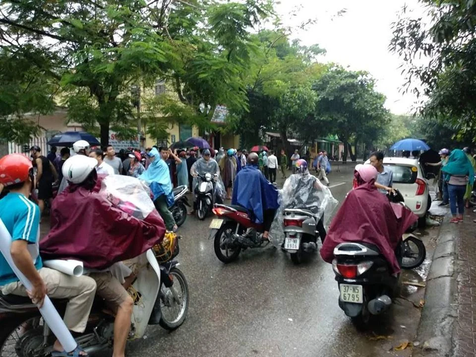 Hiện trường bao vây nghi phạm ma túy tại Vinh ảnh 9