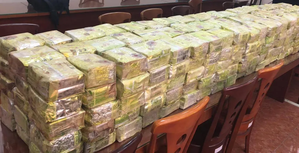 Bộ Công an vây bắt đường dây ma túy cực lớn ở TP.HCM ảnh 3