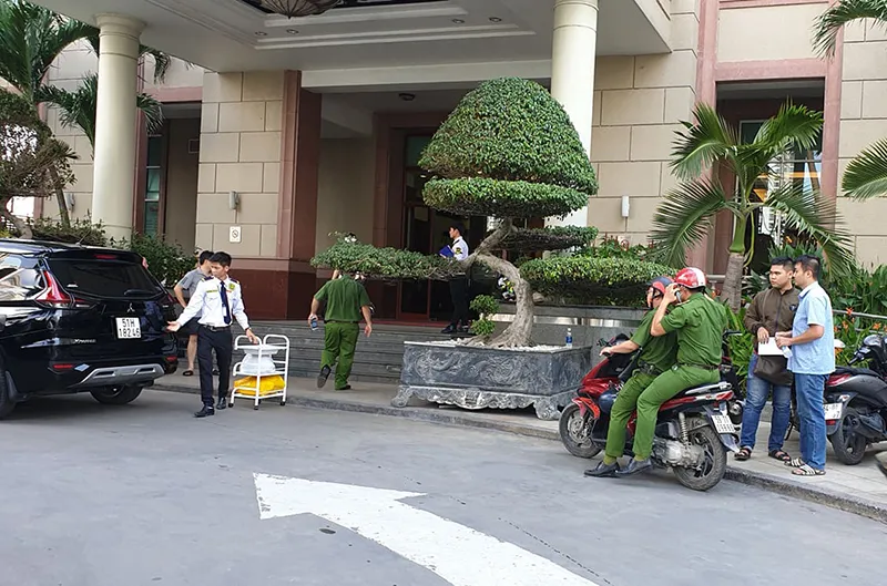 Công an khám xét nhà Phó Chủ tịch Trần Vĩnh Tuyến ảnh 4 Công an khám xét nhà Phó Chủ tịch Trần Vĩnh Tuyến ảnh 4