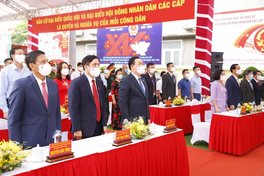 Hơn 69 triệu cử tri cả nước đi bầu cử ảnh 28