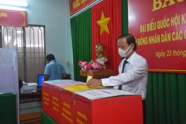 Hơn 69 triệu cử tri cả nước đi bầu cử ảnh 12