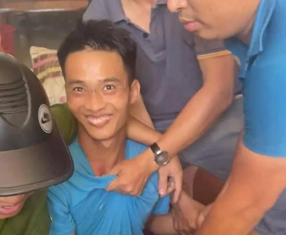 Triệu Quân sự bị bắt giữ Triệu Quân sự bị bắt giữ