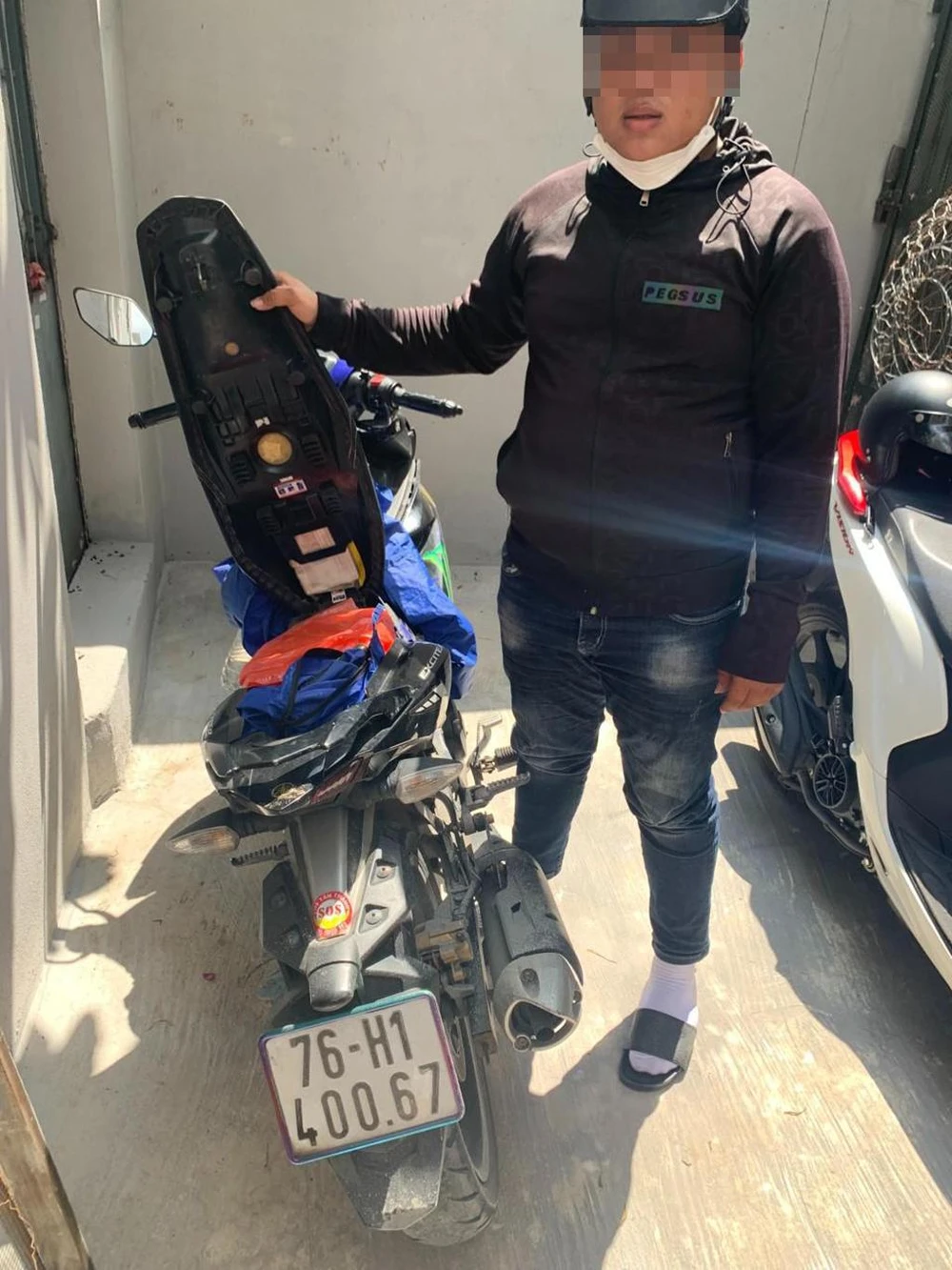 Tr tại cơ quan điều tra. Ảnh: CA