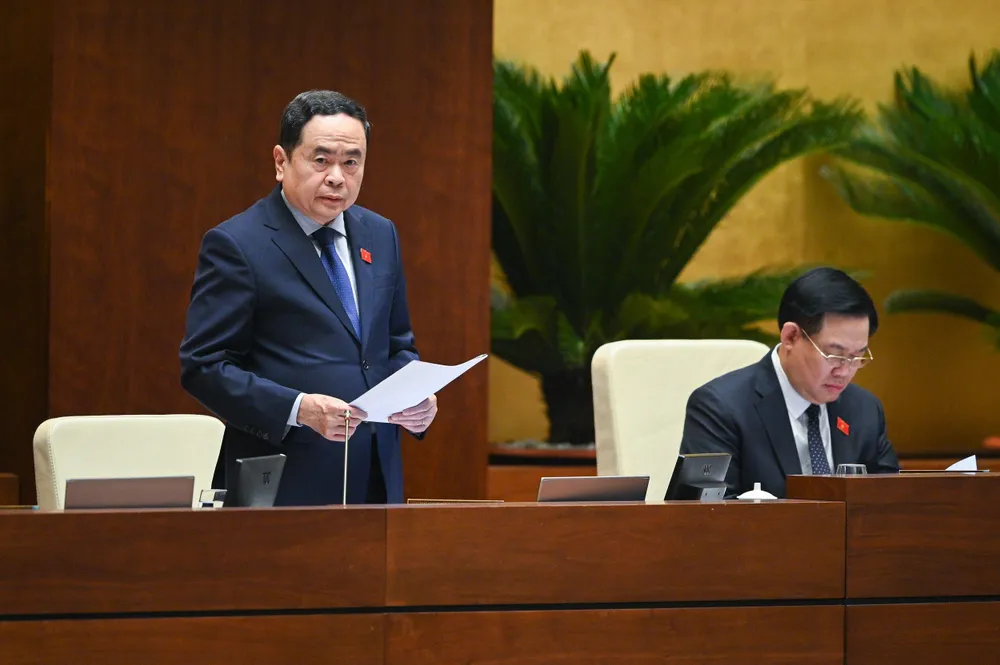 Phó Chủ tịch Thường trực Quốc hội Trần Thanh Mẫn điều hành nội dung phiên họp chiều 26-10