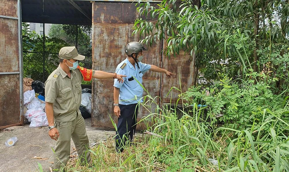 Lực lượng chức năng đã nắm bắt khu vực người nghiện hay đến sử dụng ma túy và cắt cử người tuần tra. Ảnh: T-Y