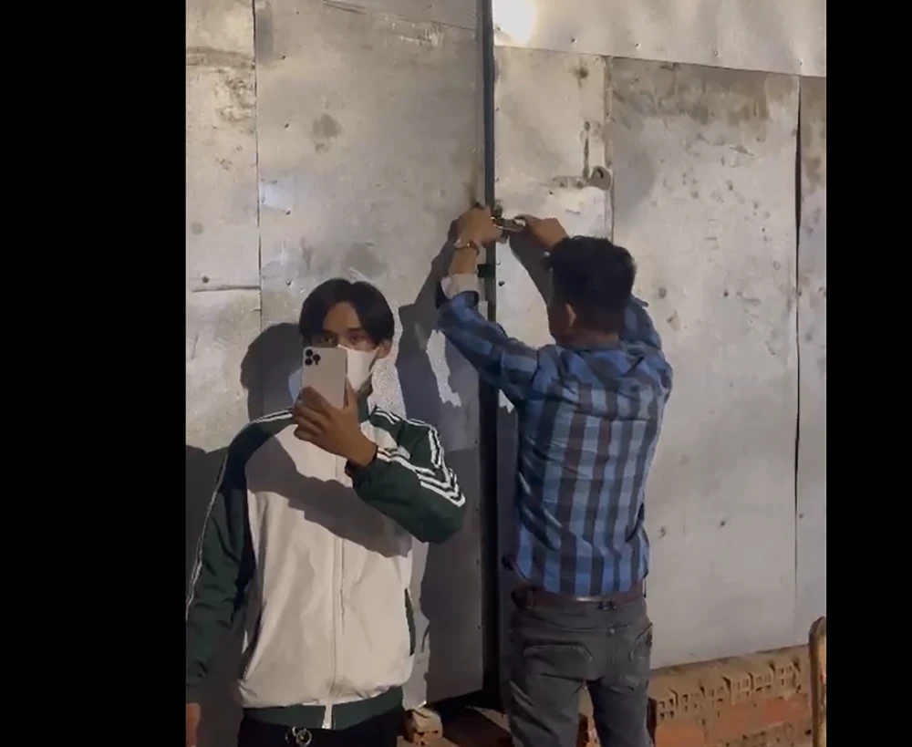 Ông Đào Chí Tâm khóa cửa nhốt hai cán bộ