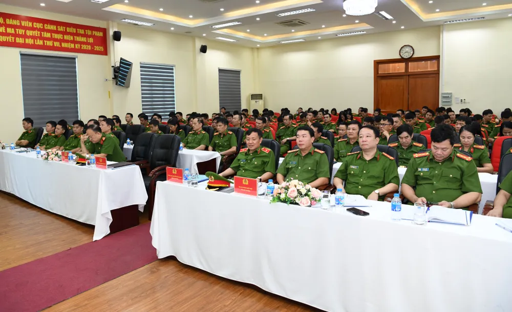 Đại biểu tham dự Hội nghị.