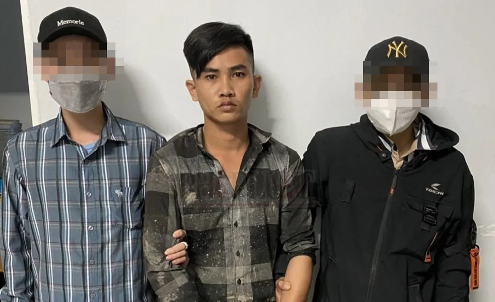 cướp giật trong vỏ bọc người nuôi cá.jpg