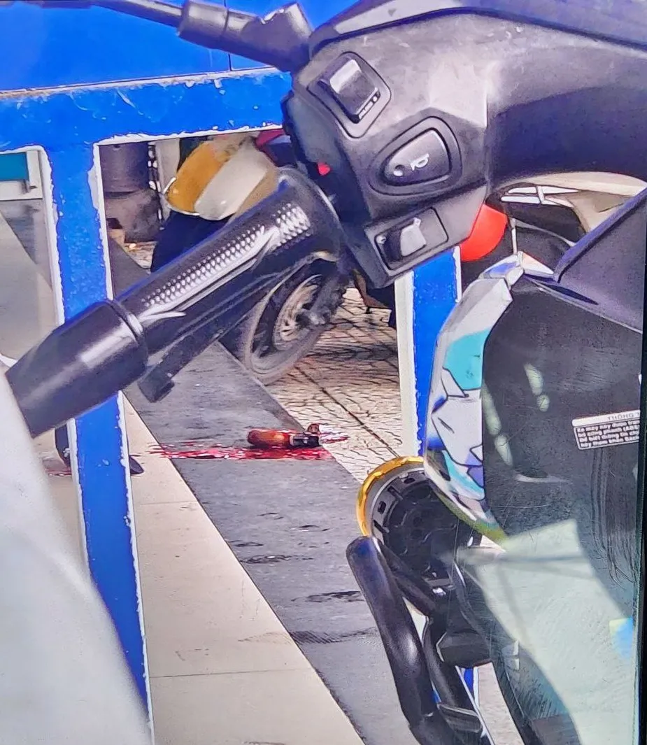 Kẻ cướp vứt lại khẩu súng tự chế sau khi tấn công bảo vệ ngân hàng cuop-ngan-hang-da-nang-4.jpg
